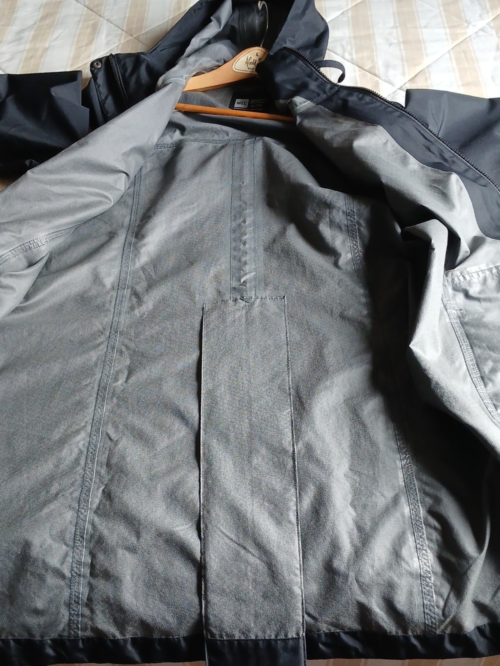 MEC Rain Jacket - Picture 7 of 7